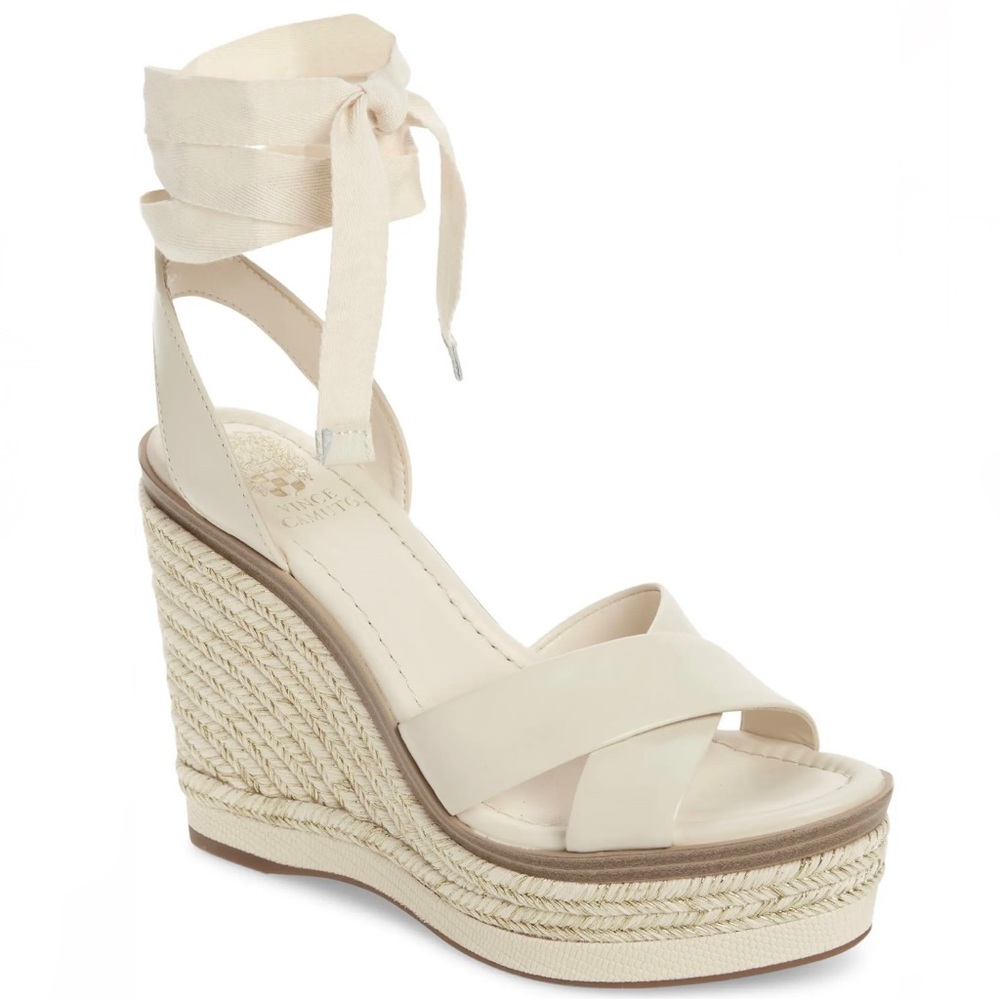 NEW VINCE CAMUTO BEIGE PLATFORM WEDGE SANDALS